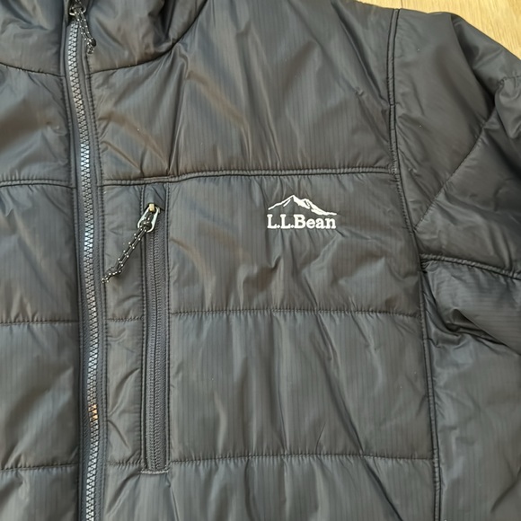 L.L. Bean primaloft insulated hooded jacket - Picture 3 of 13